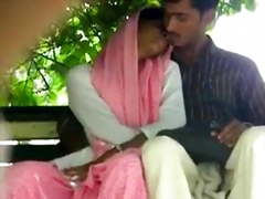 Lovers handjob and fingering inpak